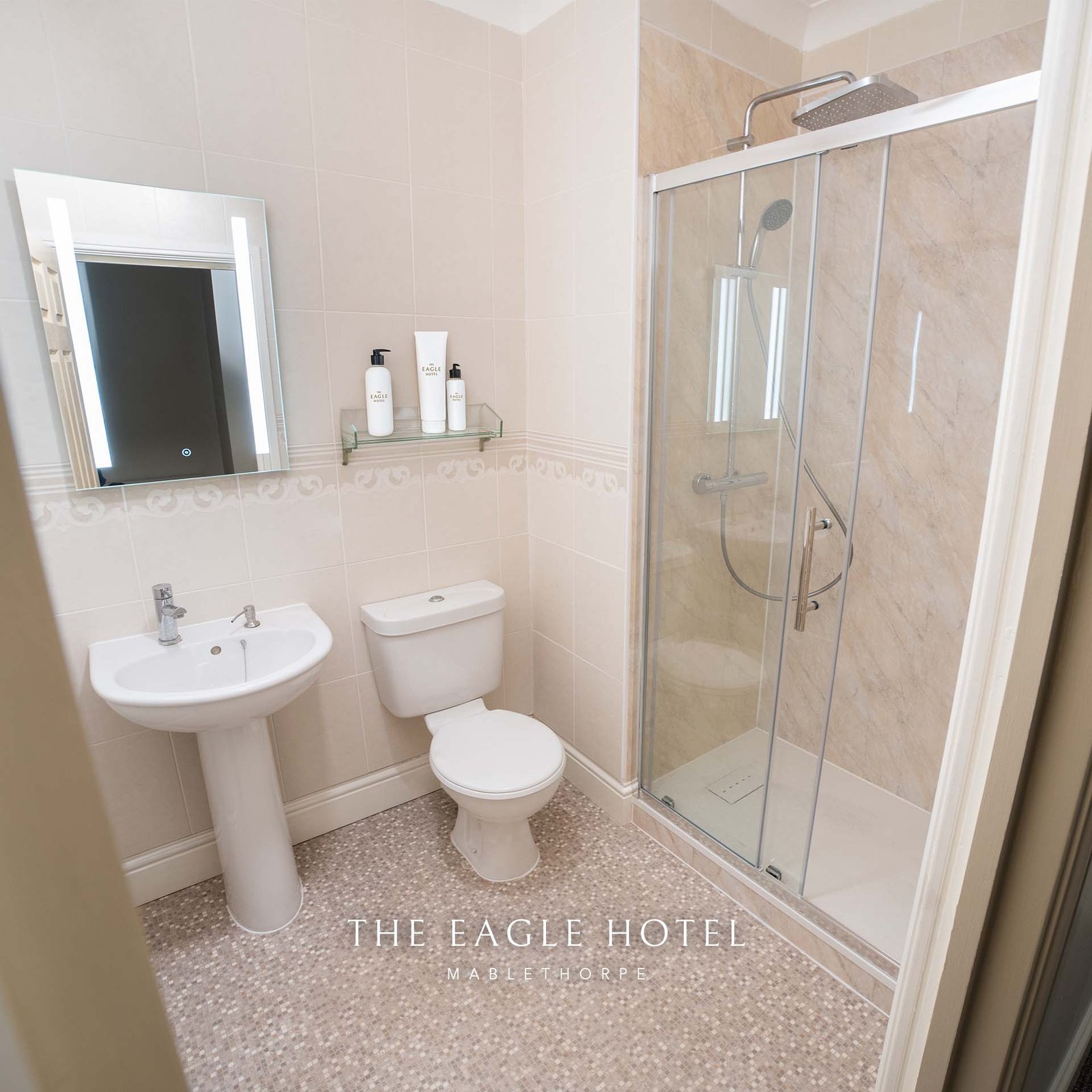 Double Room - Image 2